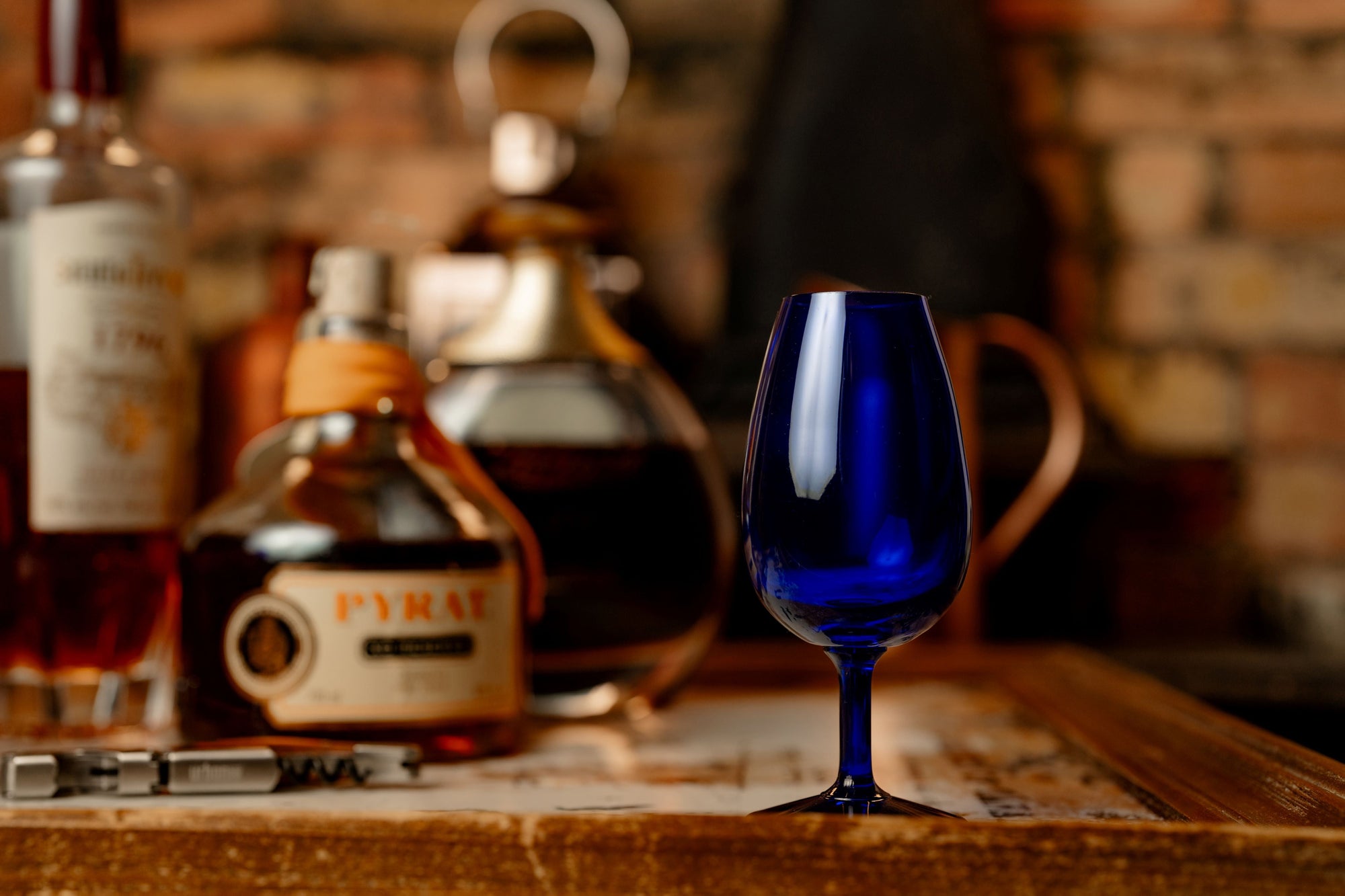 Bicchiere per degustazione alla cieca di whisky Distillery Blu cobalto 14cl