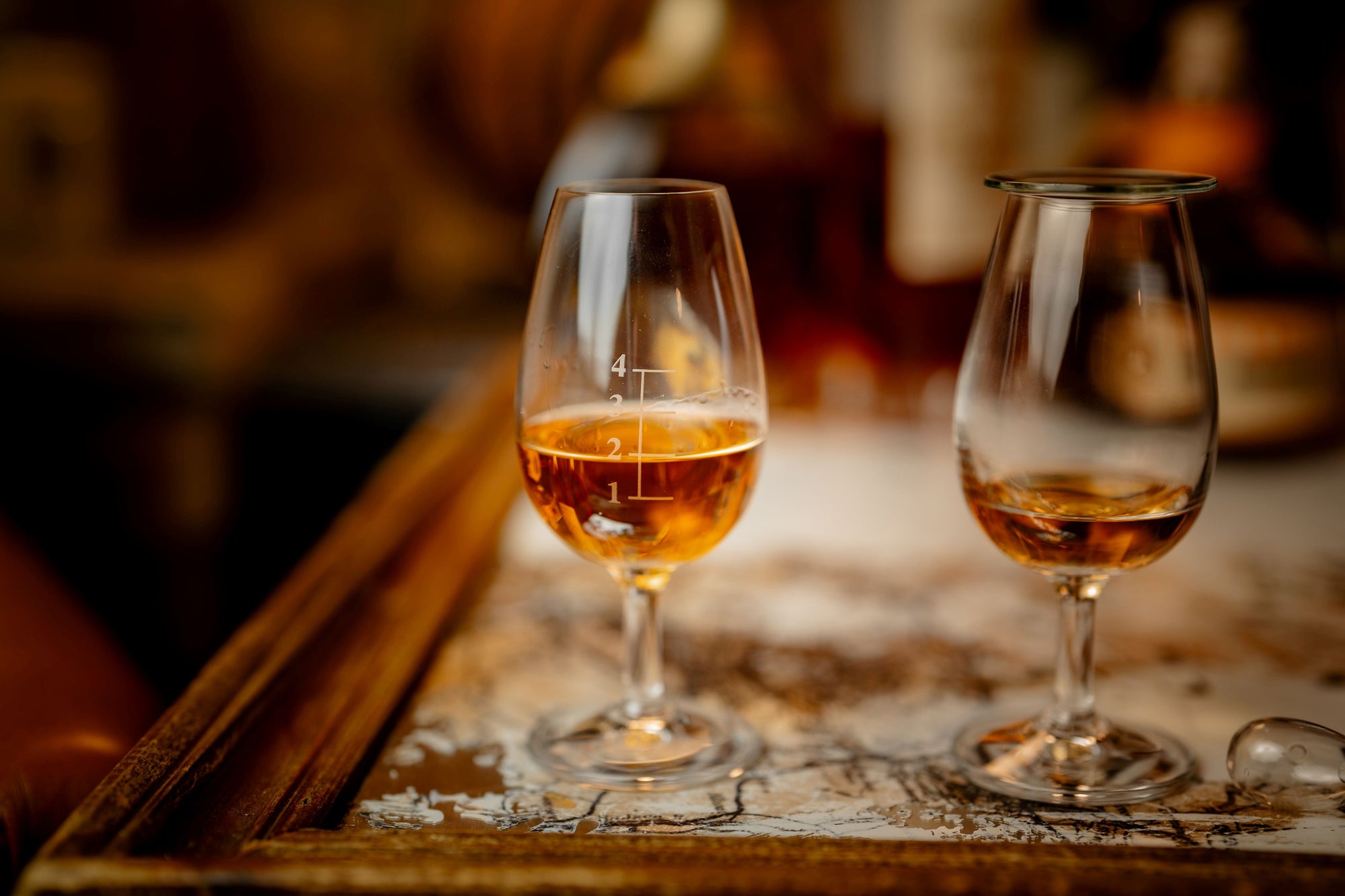 Vaso de Cata de Whisky de Destilería con Líneas de Calibre  - 14 cl