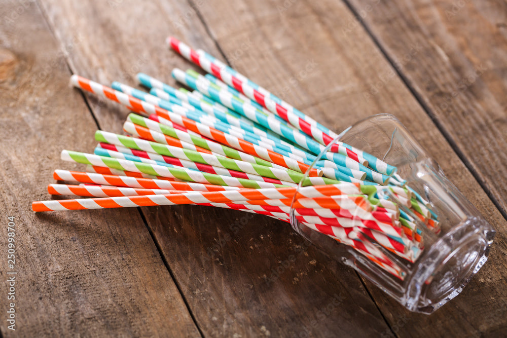 Pailles en papier de couleurs mélangées, boîte de 250