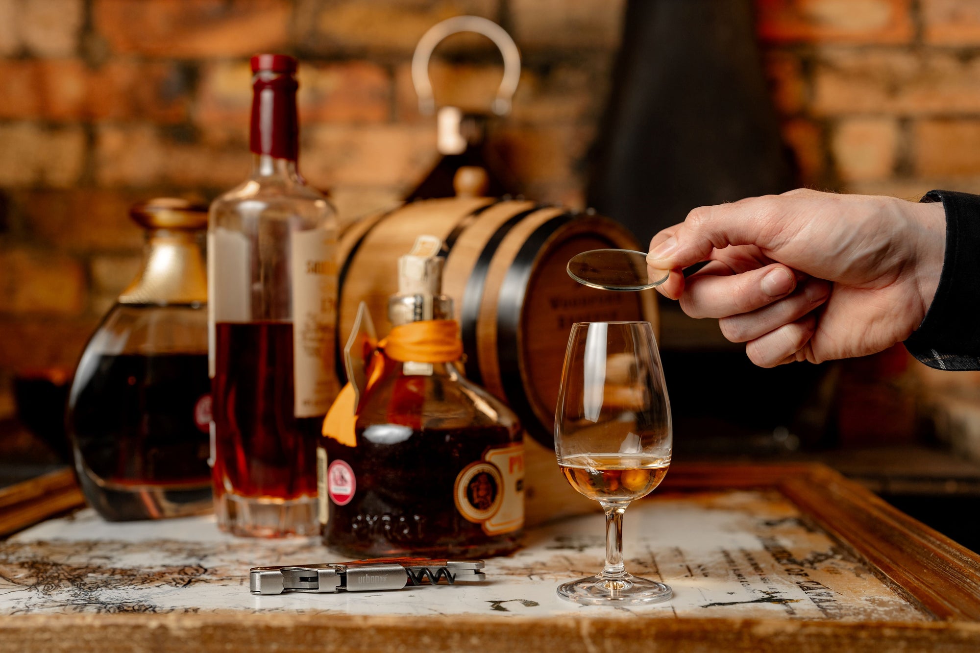 Verre de dégustation de whisky de distillerie et couvercle en verre de montre 14cl