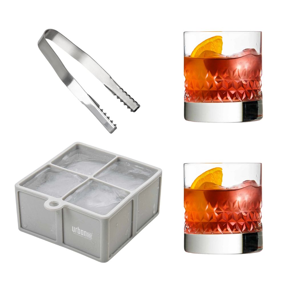 Ensemble de deux verres en cristal et de glace